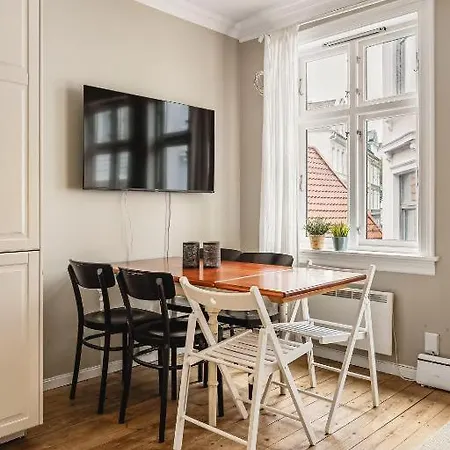 Сasa de vacaciones Ks12 - Charming 3br Townhouse *